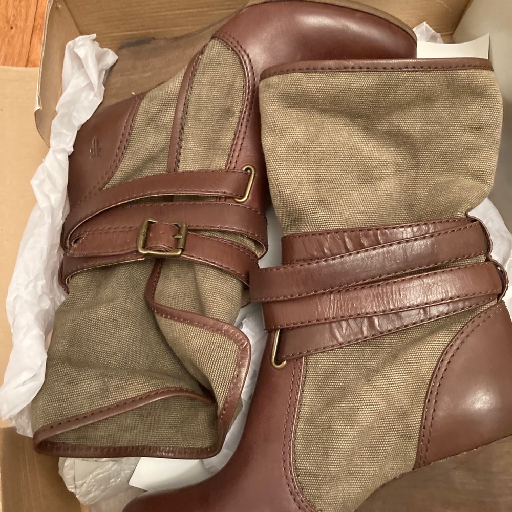 Frye Corby Strap View 3